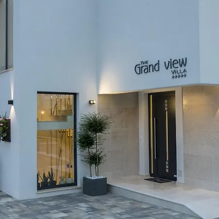 The Grand View * ニヴィーチェ